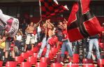 Име : 2002_Lokomotiv_Sofia015.jpg
Големина : 57KB
Размери : 672x439
Дата на добавяне : март 25 2007 2002_Lokomotiv_Sofia015.jpg