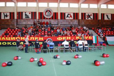 Натиснете за да видите снимката уголемена