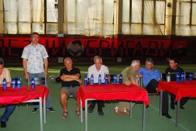 Натиснете за да видите снимката уголемена
